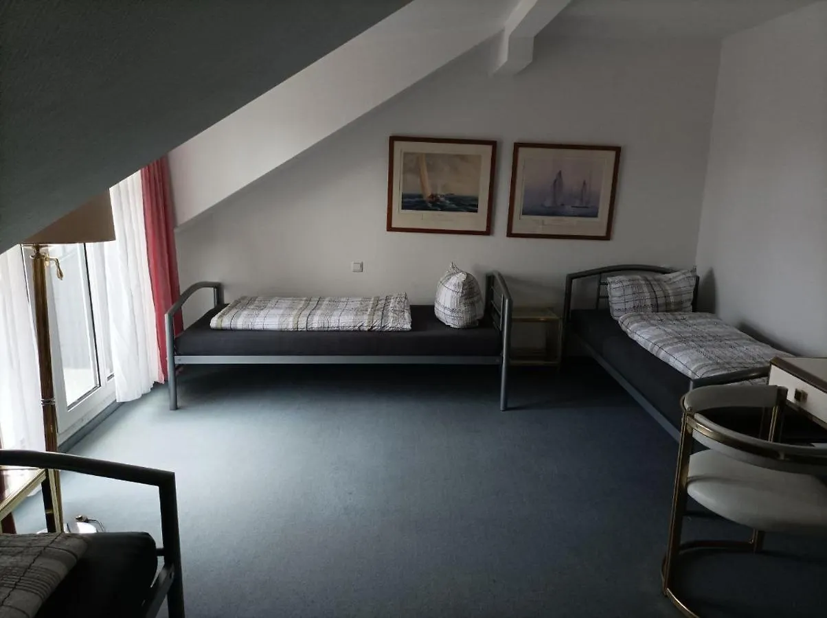 Konukevi Pension Fuer Monteure In Dresden, Zimmer Mit Eigenem Bad Und Grosser Gemeinschaftskueche Almanya