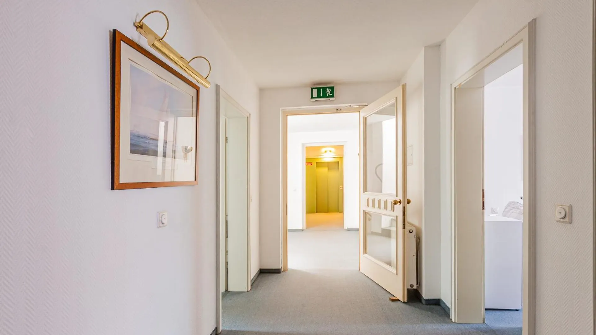 Konukevi Pension Fuer Monteure In Dresden, Zimmer Mit Eigenem Bad Und Grosser Gemeinschaftskueche