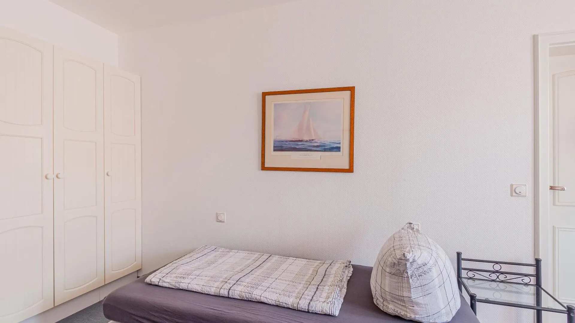 Konukevi Pension Fuer Monteure In Dresden, Zimmer Mit Eigenem Bad Und Grosser Gemeinschaftskueche